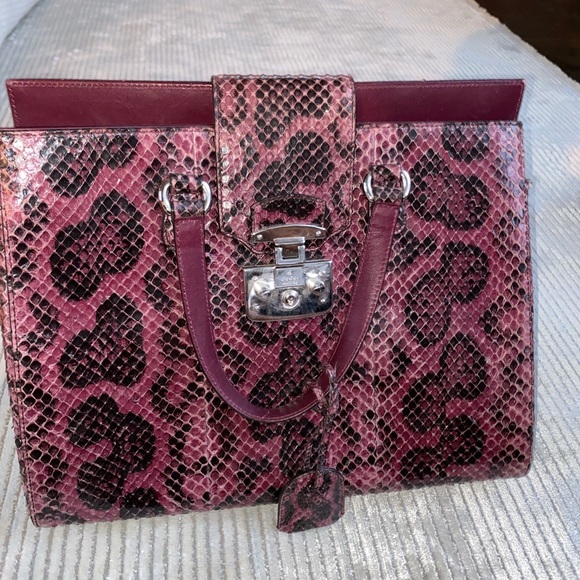 Gucci Handbags - Gucci Python bag